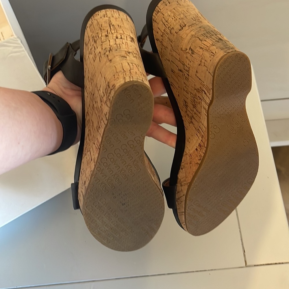 Calvin Klein Black Leather & Cork Wedges Sz 10 - Picture 9 of 11